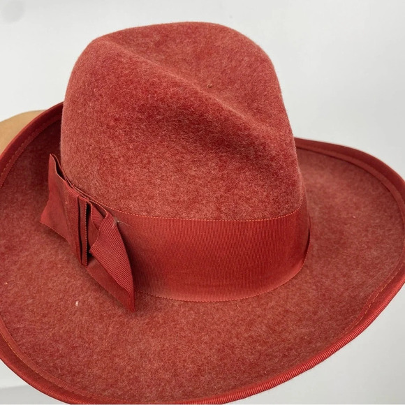 Betmar red wool felt fedora hat. - Picture 1 of 8